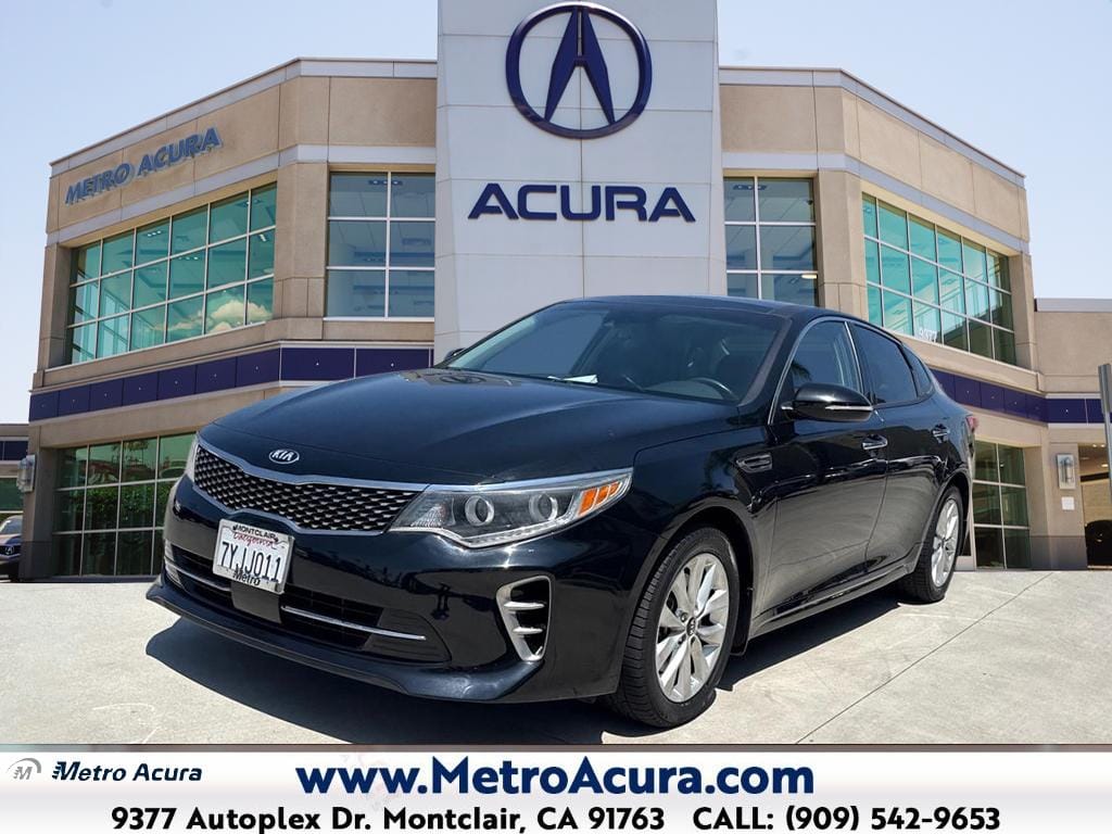 2017 Kia Optima EX AT's photo