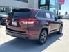 3 imagen en miniatura de 2017 Toyota Highlander LE
