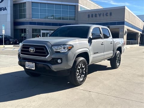 1 imagen de 2020 Toyota Tacoma SR5