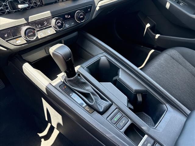 2023 Honda Accord EX - Photo 6