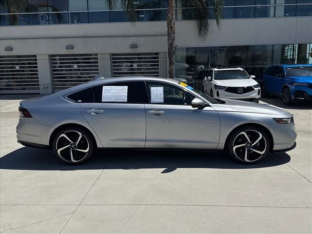 2023 Honda Accord Hybrid Touring - Photo 25