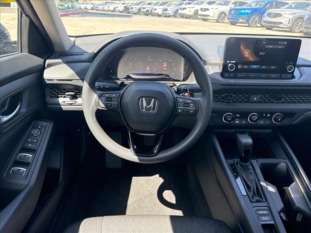 2023 Honda Accord LX - Photo 6