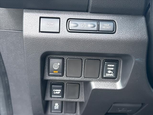 2023 Nissan Frontier SV - Photo 11