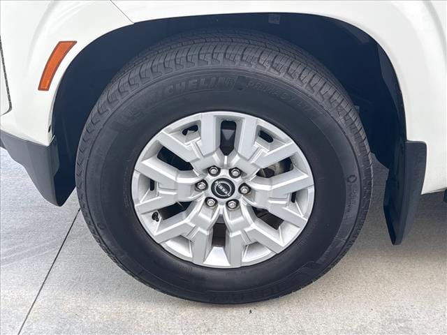 2023 Nissan Frontier SV - Photo 16