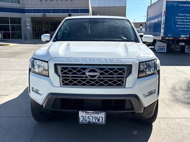 2023 Nissan Frontier SV - Photo 2