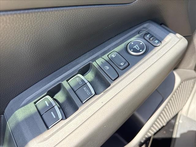 2024 Honda Accord LX - Photo 9
