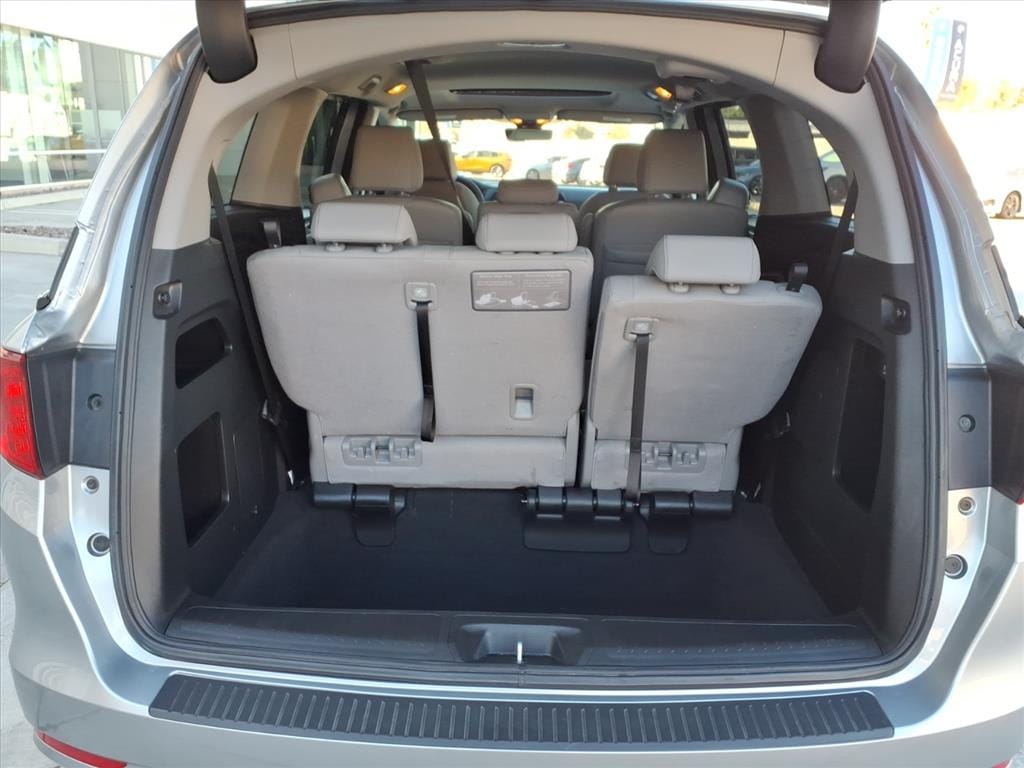 2024 Honda Odyssey EX-L - Photo 18