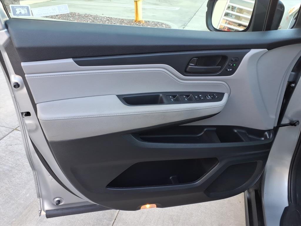 2024 Honda Odyssey EX-L - Photo 21