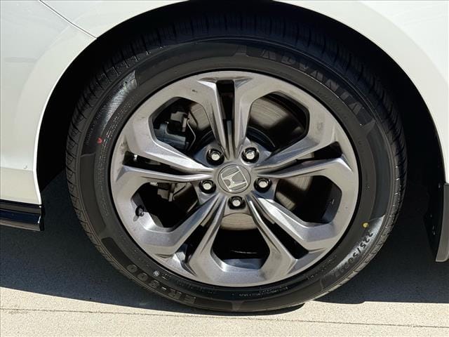 2025 Honda Accord Hybrid EX-L - Photo 16