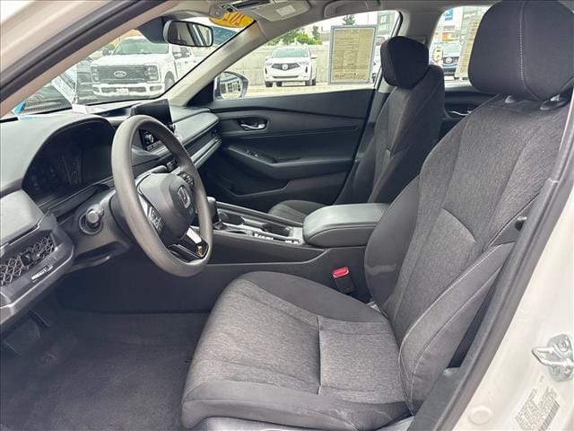 2025 Honda Accord LX - Photo 16