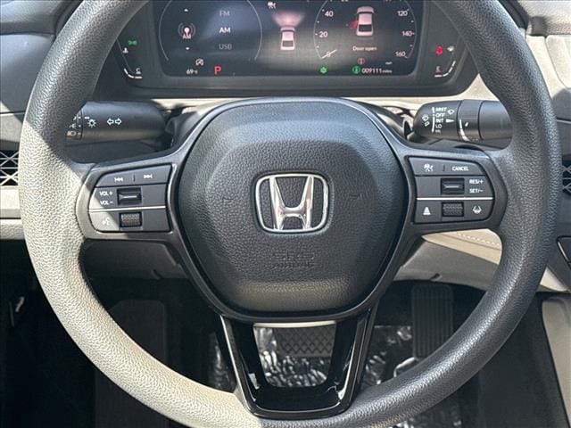 2025 Honda Accord SE - Photo 6