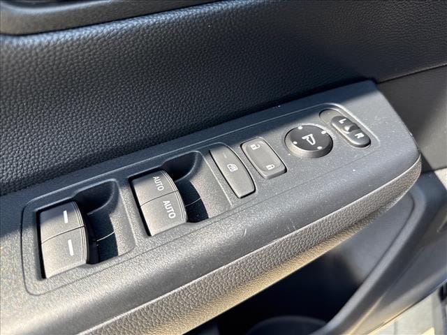 2025 Honda CR-V Sport - Photo 9