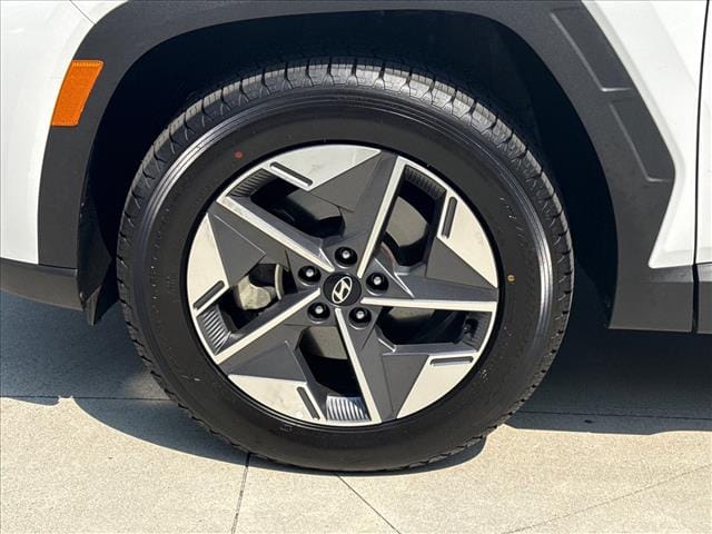 2025 Hyundai Tucson SEL - Photo 17