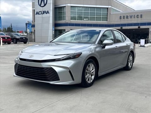 1 imagen de 2025 Toyota Camry SE
