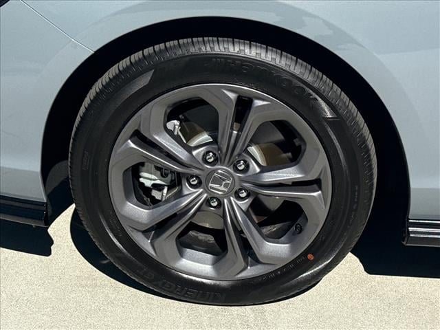 2026 Honda Accord Hybrid EX-L - Photo 16