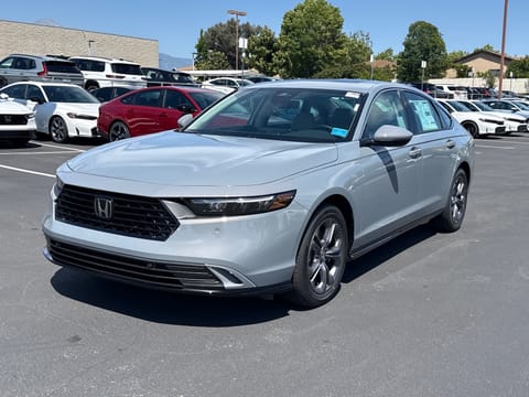 1 imagen de 2026 Honda Accord Hybrid EX-L