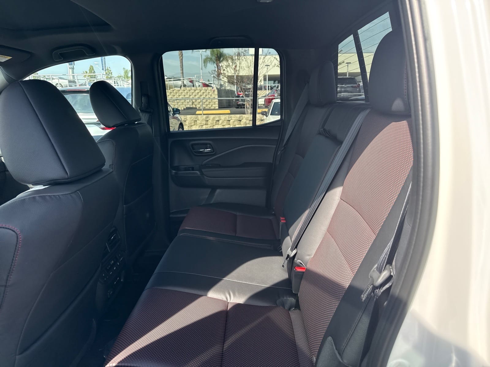 2026 Honda Ridgeline Black Edition - Photo 16