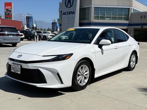 imagen de 2026 Toyota Camry LE