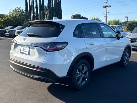 2027 Honda HR-V LX