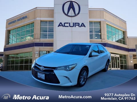 1 image of 2016 Toyota Camry