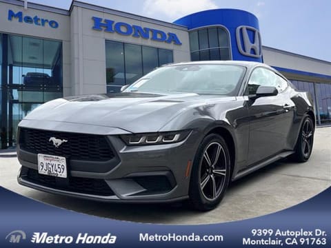 1 imagen de 2024 Ford Mustang EcoBoost Premium