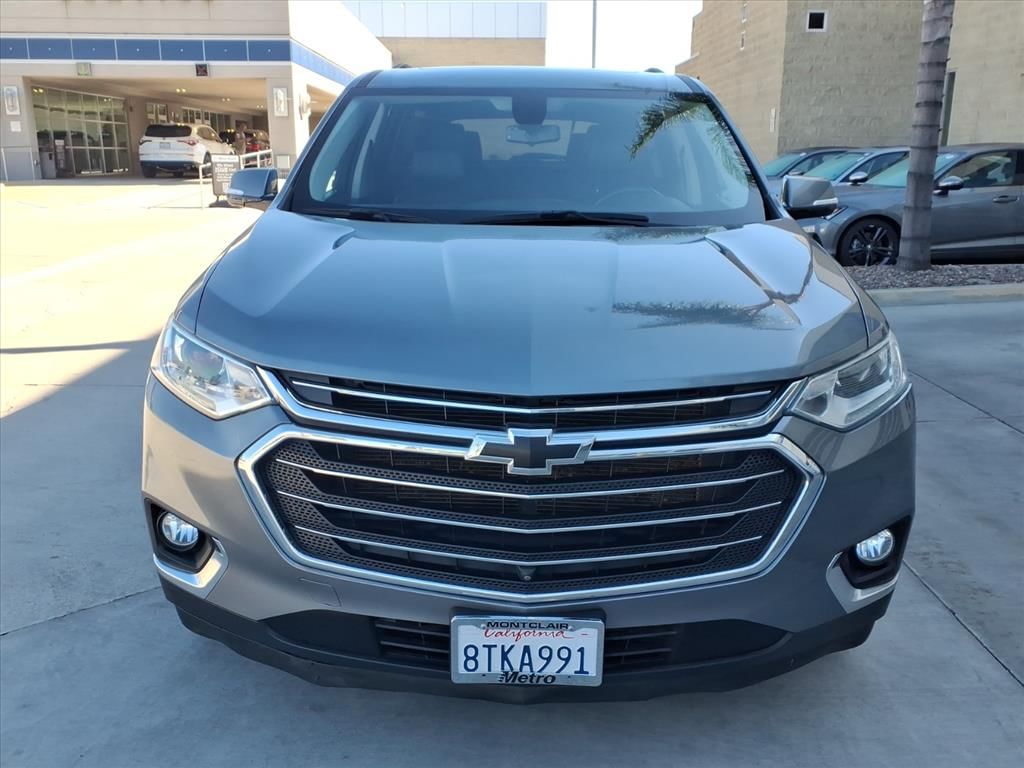 Used 2020 Chevrolet Traverse 3LT with VIN 1GNERHKW7LJ328940 for sale in Montclair, CA