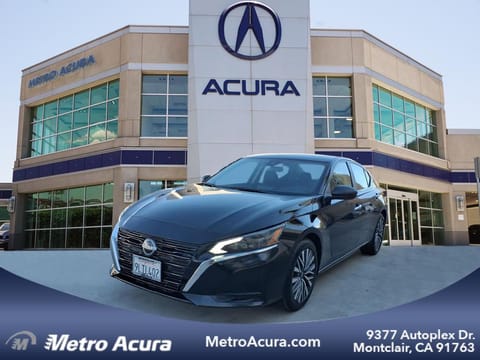 1 imagen de 2024 Nissan Altima 2.5 SV