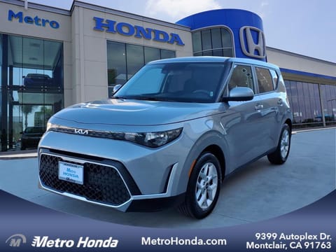 1 imagen de 2024 Kia Soul LX