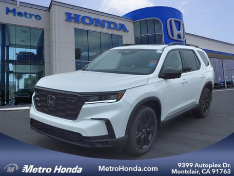 1 image of 2025 Honda Pilot Black Edition