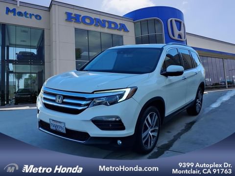 1 image of 2017 Honda Pilot Touring