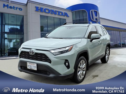 1 image of 2022 Toyota RAV4 XLE Premium