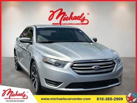 1 image of 2016 Ford Taurus SEL