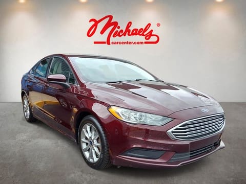 1 image of 2017 Ford Fusion SE