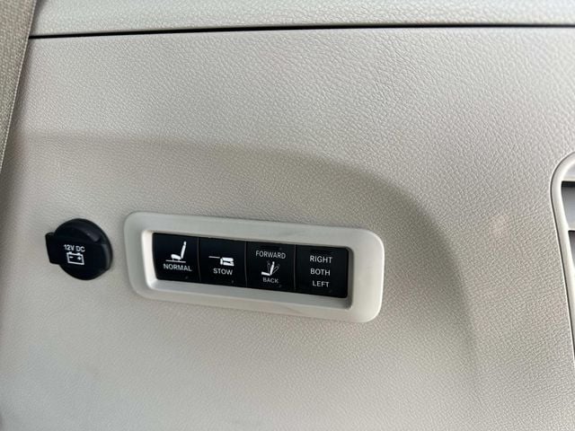 2021 Chrysler Pacifica Limited - Photo 19