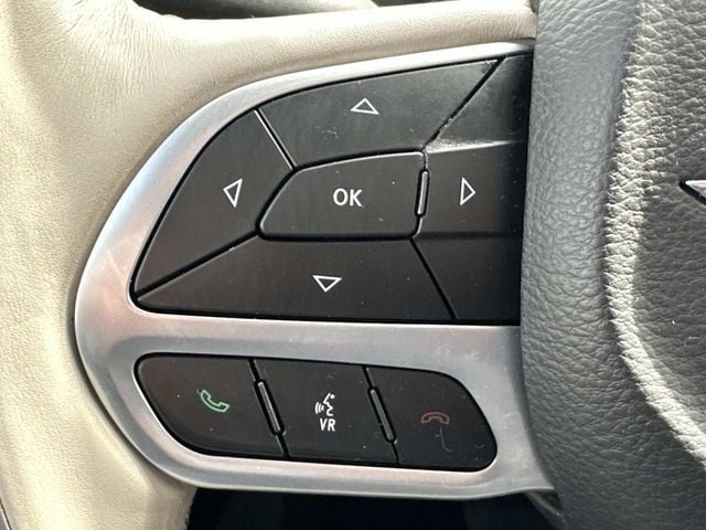 2021 Chrysler Pacifica Limited - Photo 21