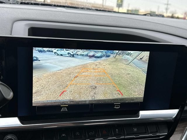 2023 Chevrolet Silverado 1500 LT - Photo 24