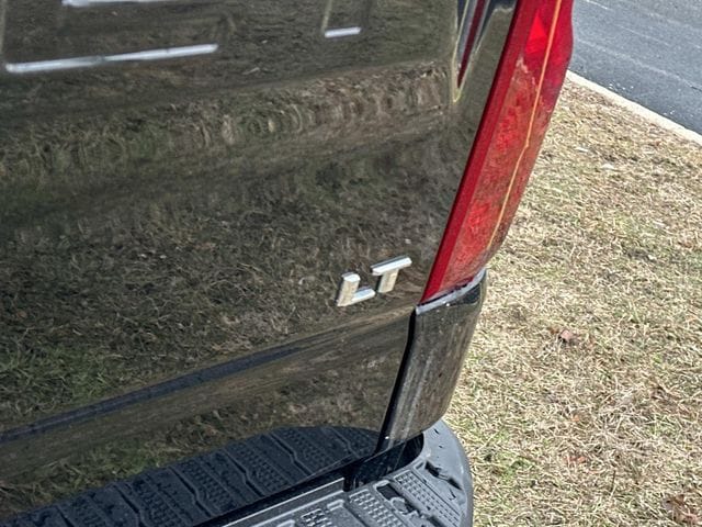 2023 Chevrolet Silverado 1500 LT - Photo 15