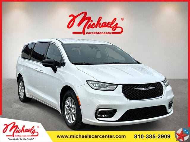 2023 Chrysler Pacifica Touring