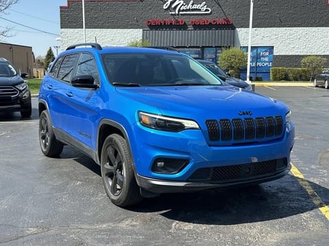 1 image of 2023 Jeep Cherokee Altitude