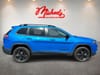 2 thumbnail image of  2023 Jeep Cherokee Altitude