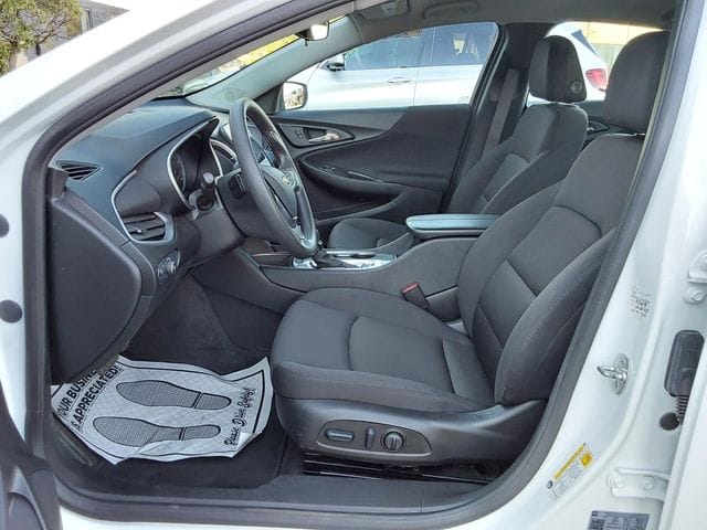 2024 Chevrolet Malibu 1LT - Photo 11