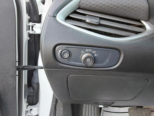 2024 Chevrolet Malibu 1LT - Photo 12