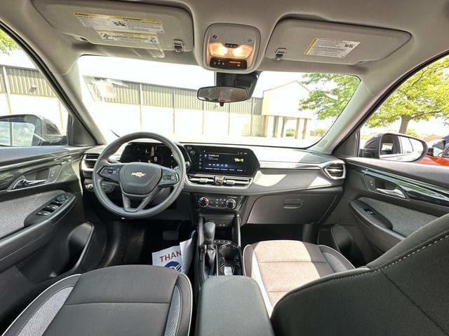 2025 Chevrolet Trailblazer LT - Photo 13