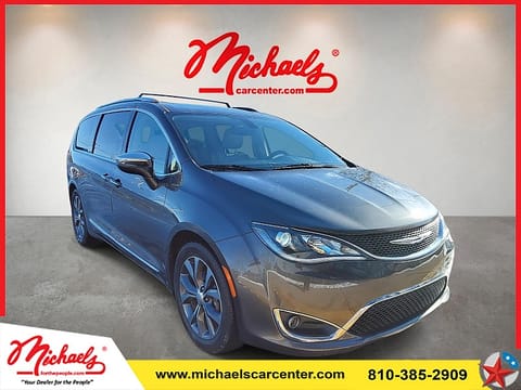 1 image of 2018 Chrysler Pacifica 4d Wagon Limited