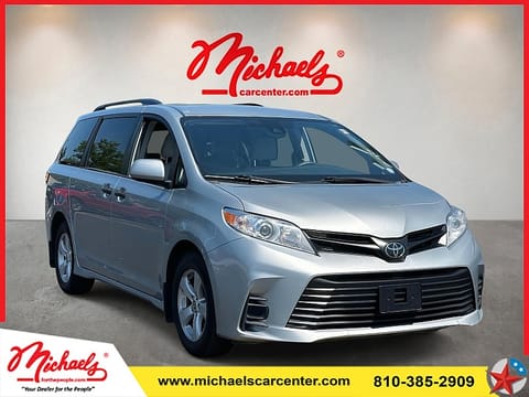 1 image of 2020 Toyota Sienna L