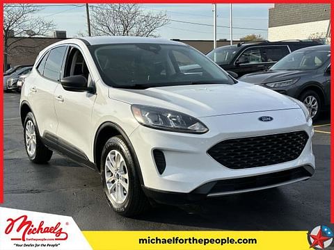 1 image of 2022 Ford Escape SE