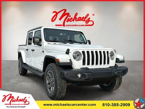 1 image of 2020 Jeep Gladiator Crew Cab Overland