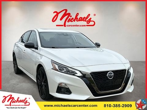 1 image of 2022 Nissan Altima 2.5 SR