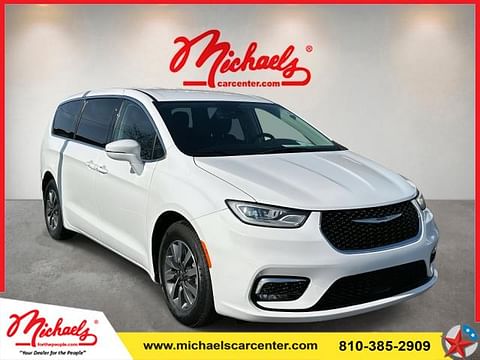 1 image of 2022 Chrysler Pacifica Hybrid Touring L FWD