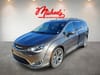 3 thumbnail image of  2018 Chrysler Pacifica 4d Wagon Limited